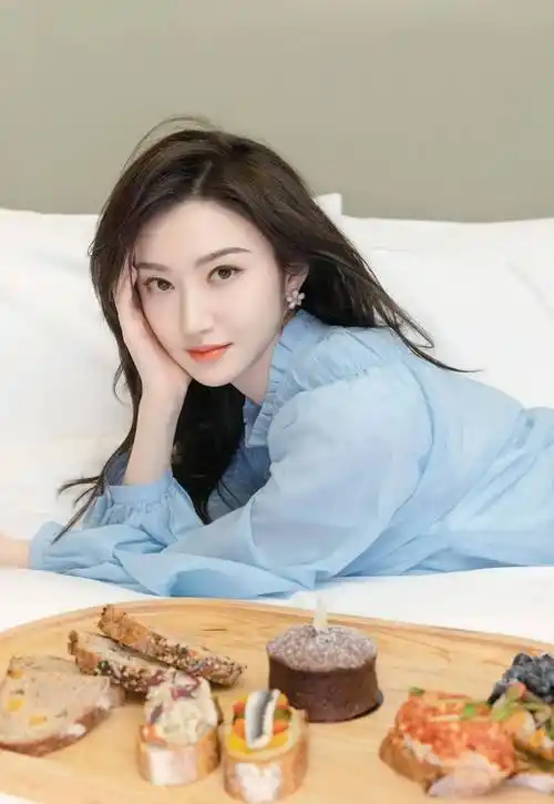 原创景甜温婉清雅元气满满和你的名字一样甜甜的