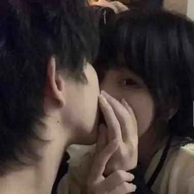 一男一女情侣头像韩版范两张高清图片唯美情侣真人高清微信头像