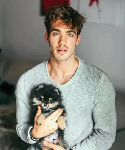 德国男模janis danner的反差萌,小鹿长相,猛虎身材,越看越喜欢