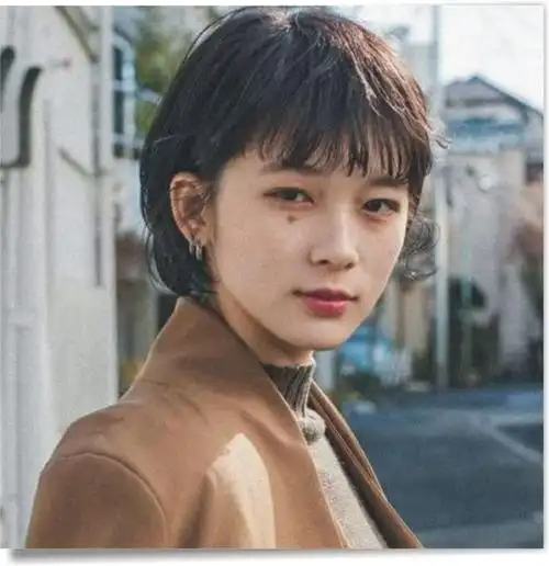 女生个性的中性风短发,帅起来没男生什么事儿,酷酷的超短发真美