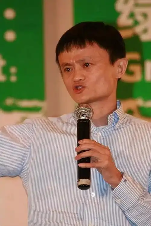 看看马云的儿子马元坤再看看女儿马雪网友这基因太强大了吧