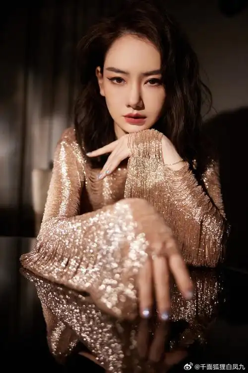 戚薇去浪姐的原因##看得出戚薇已经很努力在夹了