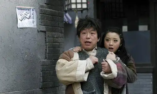 刘烨[微博],黄小蕾[微博]等实力明星联袂主演的电视剧《火线三兄弟》