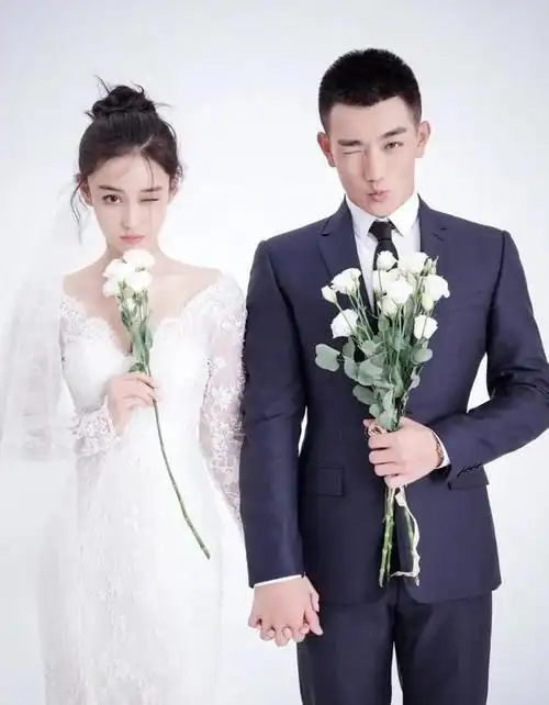 在2017年的综艺节目《奇兵神犬》中,张馨予与何捷相遇,张馨予是著名的