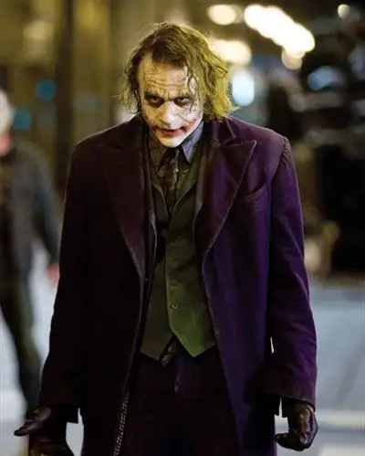 诺兰《蝙蝠侠》三部曲魔咒缠身 各式意外不断