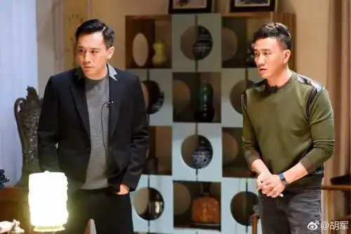 如何评价胡军和刘烨的关系?