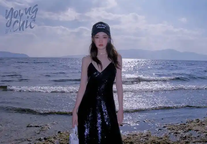 徐璐洋气大片出炉人鱼公主上岸等待紫色星河