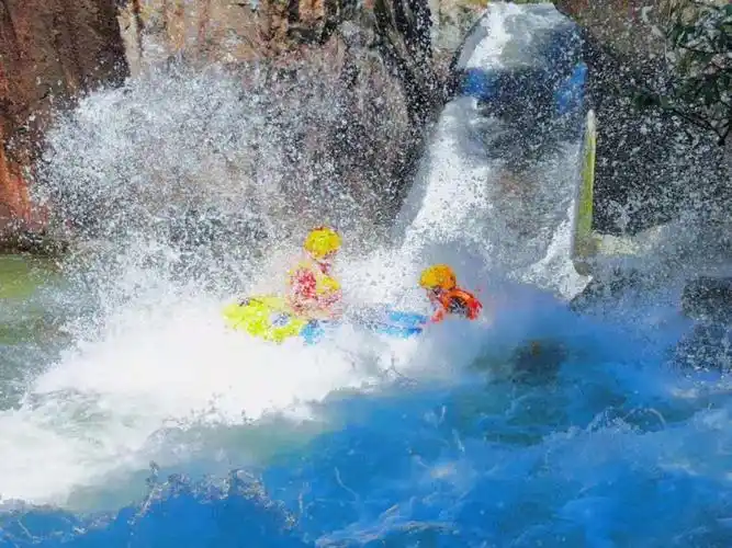 boom夏日强推丨大觉山漂流山海造浪