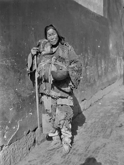 一百多年前,人们的生活是什么样?这些罕见老照片,让人瞬间穿越