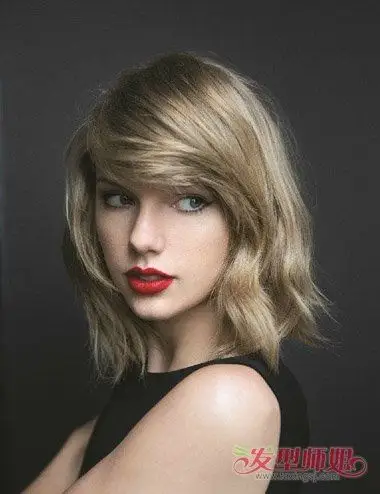 欧美女士偏分中 长发发型