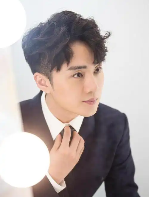 盘点10位颜值与咖位不对等的演员帅而不娘却总火不起来为啥