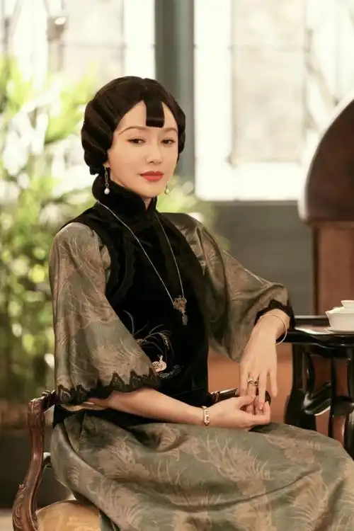 电视剧传家正在热播秦岚实力演绎宠妹狂魔获认可