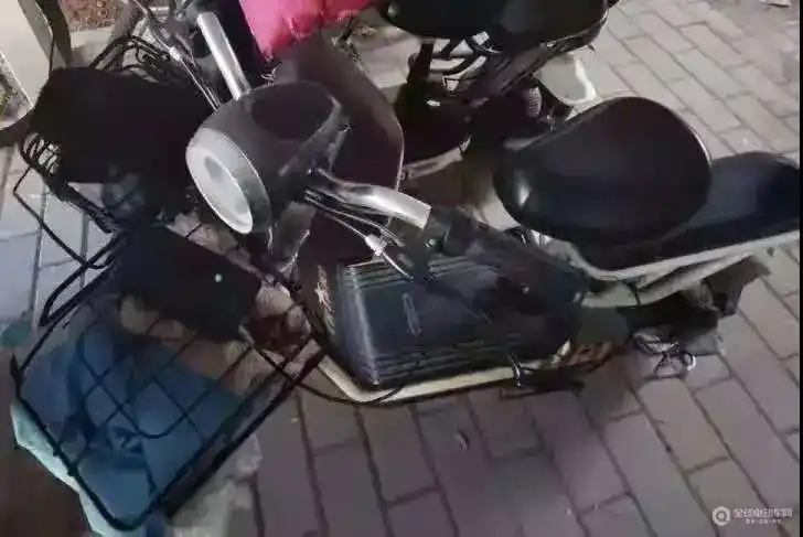 电动车为什么没使用,电池就没电了?