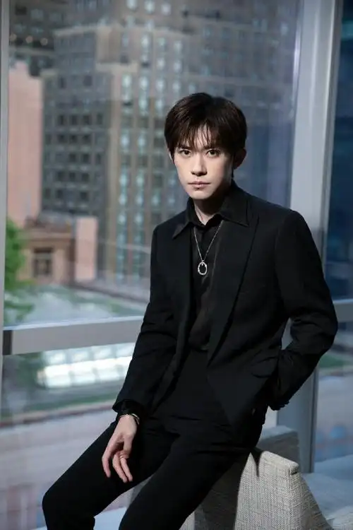 易烊千玺怀化市城市形象大使