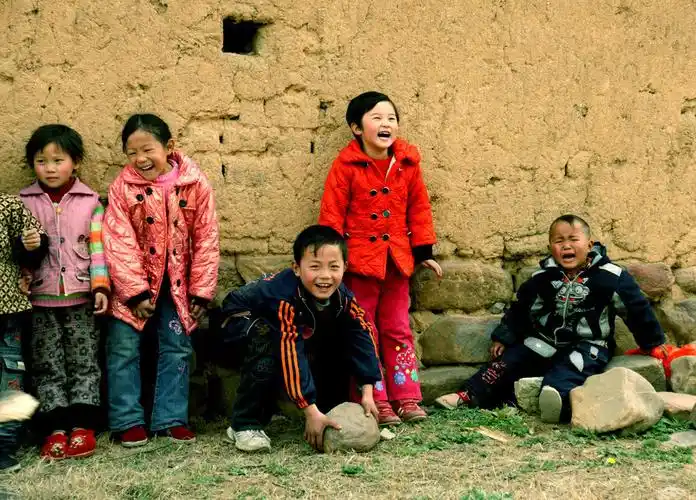 农村孩子缺的不是钱,而是成长的陪伴