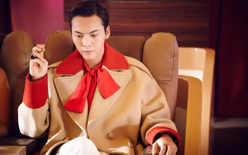 偶像男神陈伟霆呆萌霸气写真电脑壁纸下载