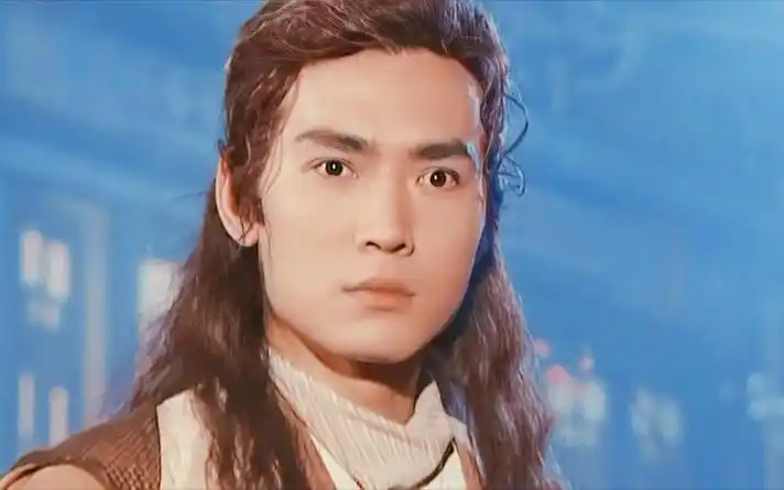 焦恩俊演小李飞刀的时候正值颜值巅峰,说是盛世美颜不为过吧