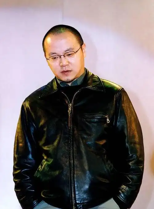 前半生放浪,后半生游荡,50岁的窦唯真的活成了"仙"|黑豹乐队|摇滚|王