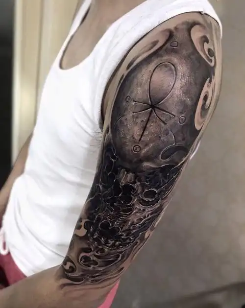 重生纹身图片_哈尔滨弥刺骷髅手臂纹身图案