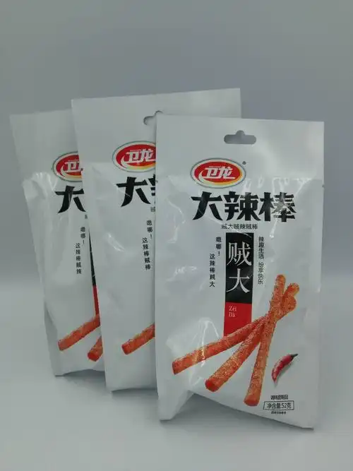 卫龙 52g大辣棒贼辣/贼大/贼棒 调味面制品 零食小吃辣条混合批发