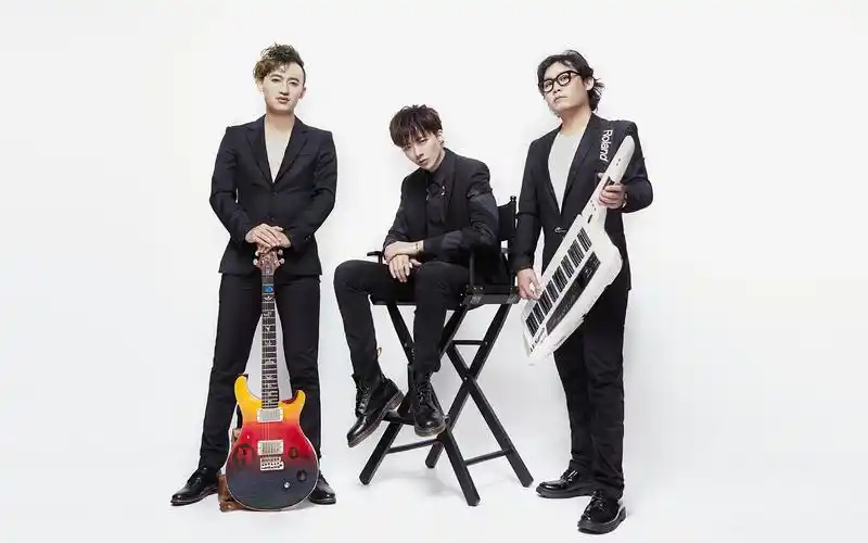 摩登兄弟刘宇宁图片壁纸