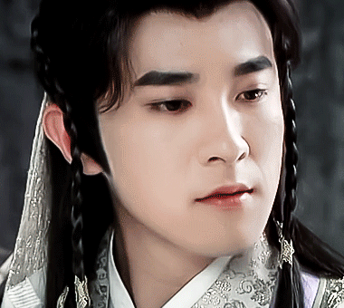 第一眼看到季肖冰的古装照,真的有被shock到