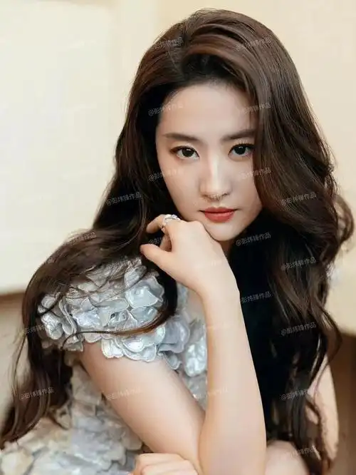 哪个女明星的鼻子当模板最好?