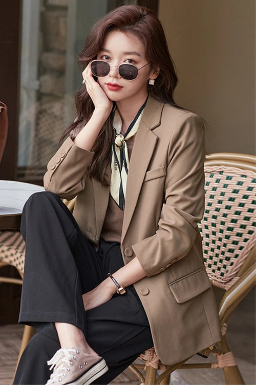 网红小西装外套女秋冬新款韩版宽松学生休闲气质复古港风流行上衣