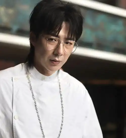 《紫川》刘宇宁颜值再次被网友嘲丑,比《一念关山》颜值更糟糕?