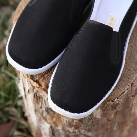 乡村布鞋:老北京千层底布底春秋男女款透气防臭中老年爸爸工作休闲