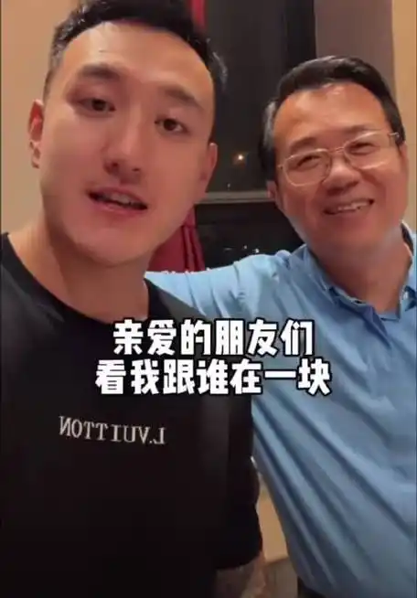 卓伟要曝古装剧准顶流男星瓜#卓伟说九月底一位古装剧准男顶流要塌房