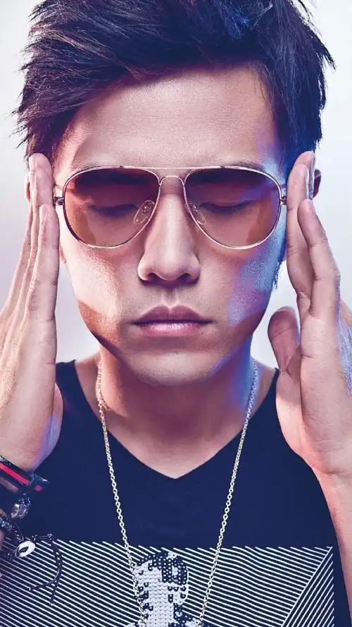 今日份心动男神周杰伦 壁纸右下角已阅#周杰伦超话第一