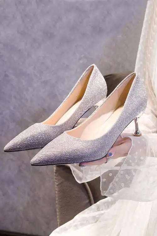 香槟色亮面浅口单鞋女2020春季新款婚鞋伴娘鞋尖头细跟高跟鞋