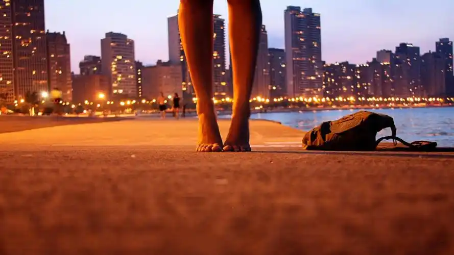 夏天,城市,湾,步行,赤裸的脚,照片图片,4k高清其它图片,娟娟壁纸