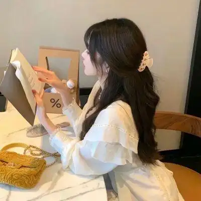 偷偷许愿:我喜欢的一切都不要辜负我_女生头像_我要个性网