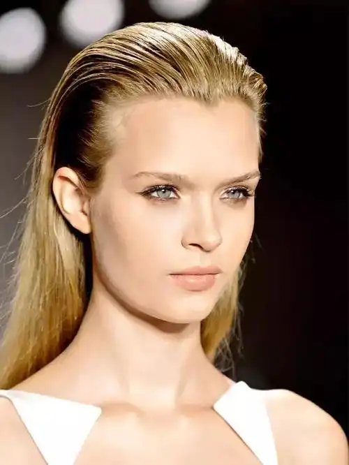 发型|气场女王——女款背头!