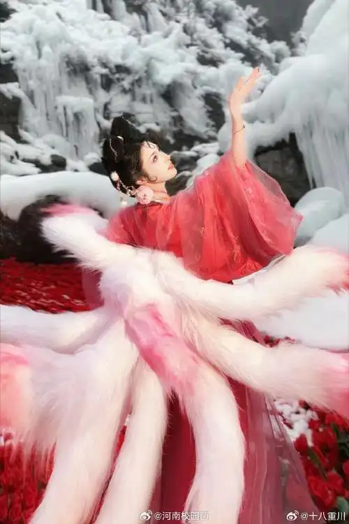 河南云台山妲己扮演者道歉并暂停工作