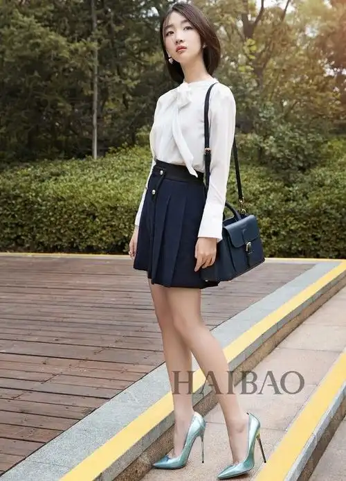 周冬雨 (zhou dongyu) 街拍