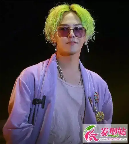 绿色染发发型但是绿色代表着生机与希望,很多男生不染则已,一染绿头发