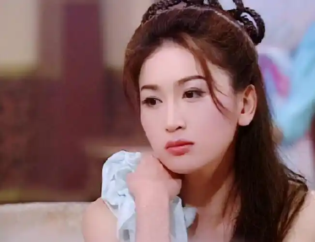 温碧霞有意向参加浪姐第2季 54岁的苏妲己妩媚不减