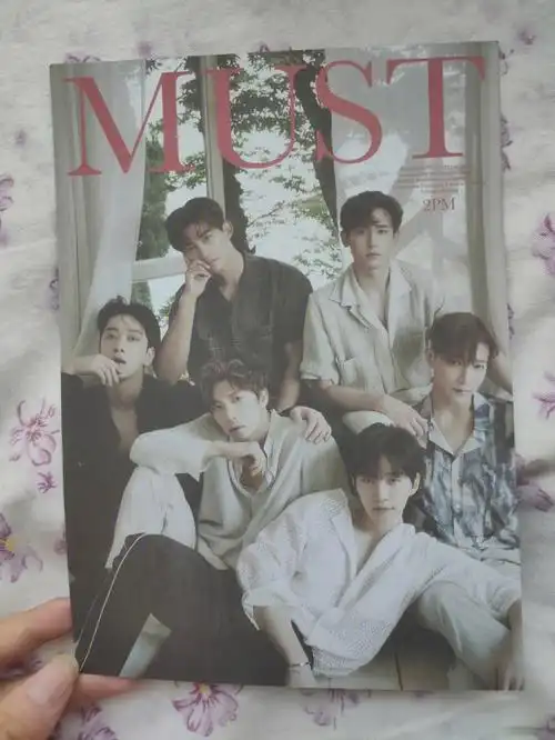 2pm回归新专终于到了哥哥们要一直走花路