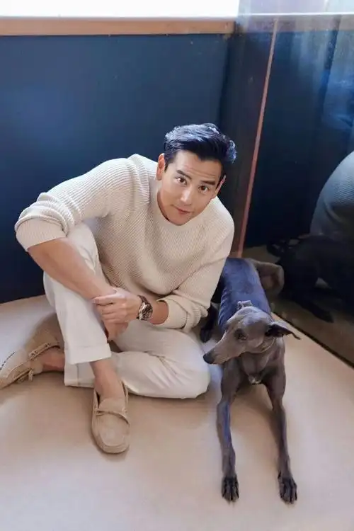 瞄准戛纳|独家专访彭于晏:拍完《狗阵》收养三条狗,希望狗狗红了自己