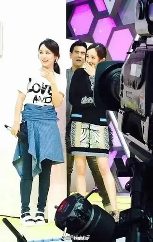 为什么没有人涛过杨紫的身高