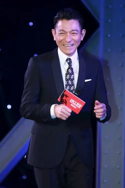 2k手机参加节目刘德华超高清壁纸 - 港澳台明星 - h128壁纸