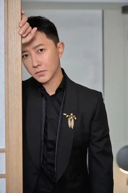 韩庚西装慢享大片##韩庚华表奖雅致绅士造型