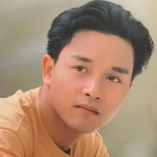 春天该很好你倘若在场丨哥哥张国荣头像