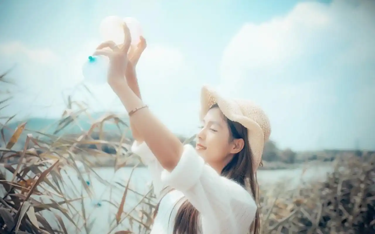 小清新美女唯美朦胧写真图片桌面壁纸