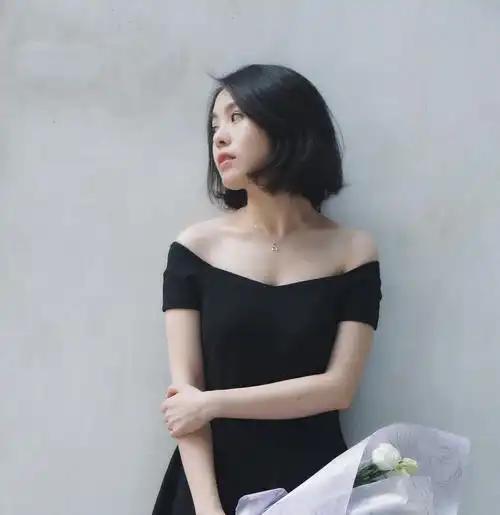 via vela独立设计夏季女装高腰小黑裙一字肩连衣裙露肩礼服小个子