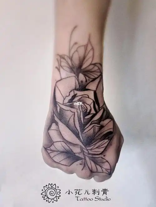 北京纹身|小花儿刺青|手背纹身