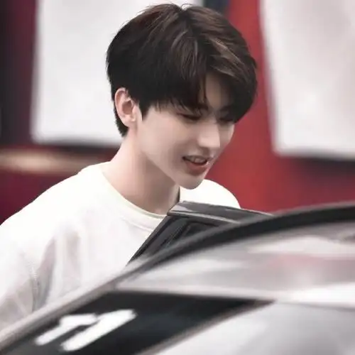 蔡徐坤  #蔡徐坤心动瞬间  宝藏男孩呀